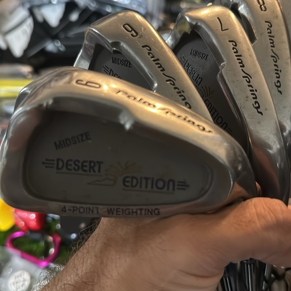 womans golf set 10 pc in right hand 
Graphite shafts in L - Picture 6 of 15